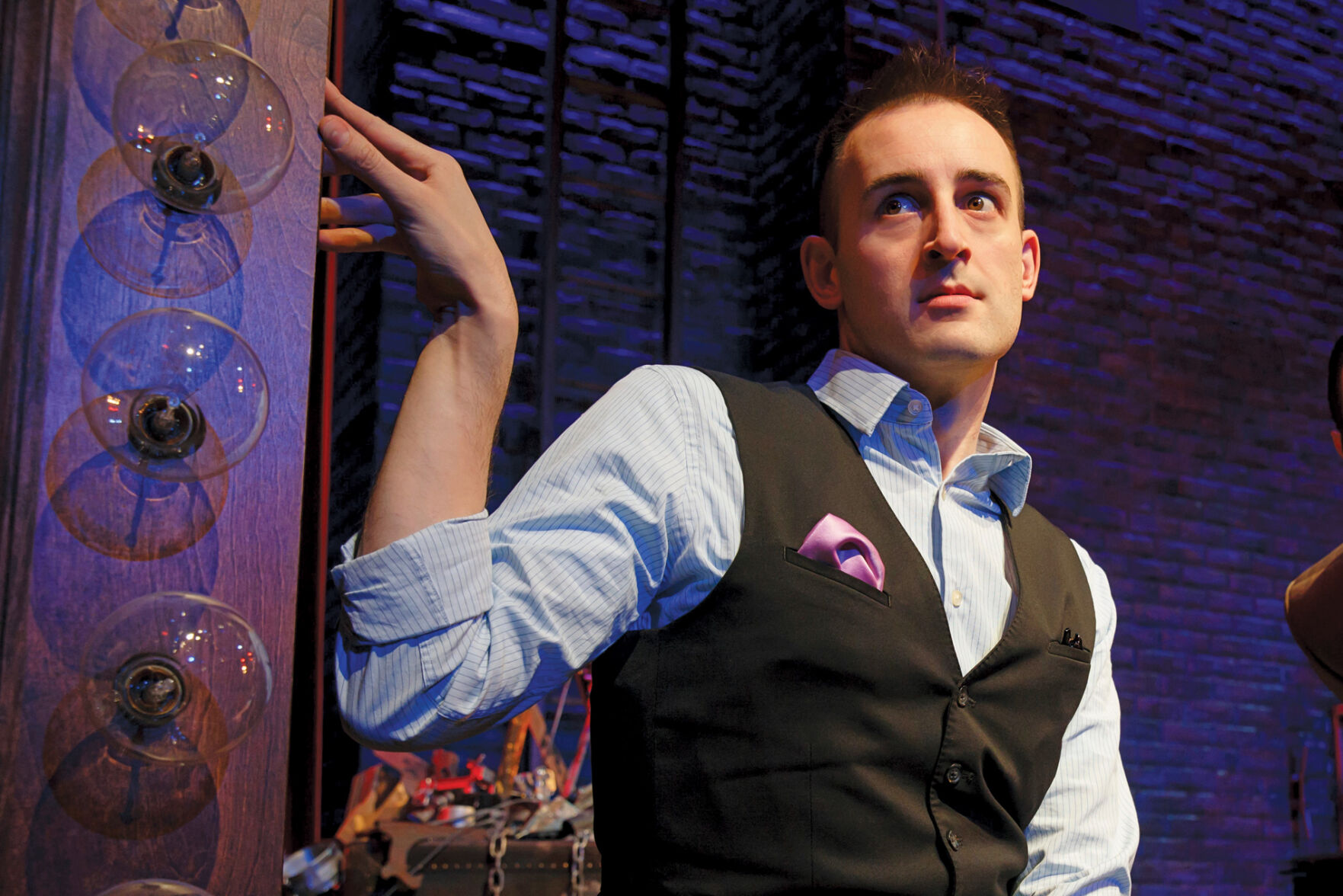 Joe Kinosian in Murder for Two -- Photo_by_Joan_Marcus.jpg